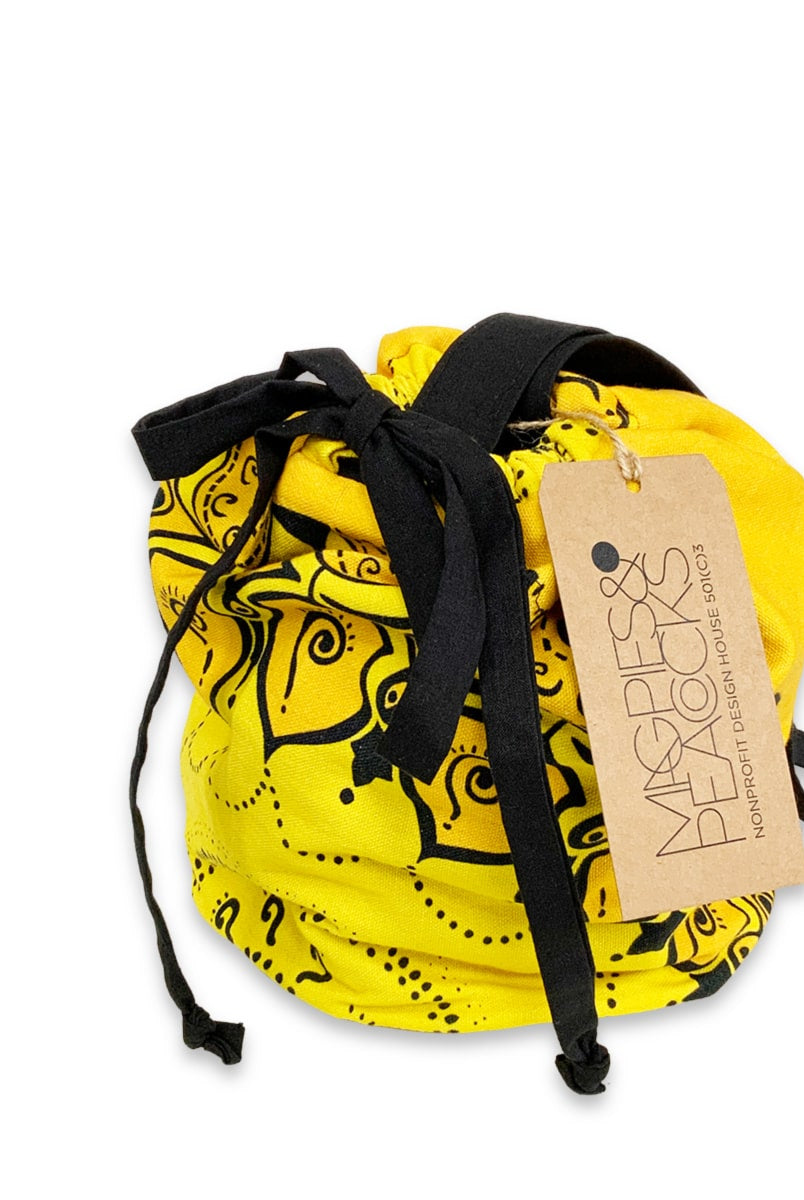 2-duffel bag-yellow-3