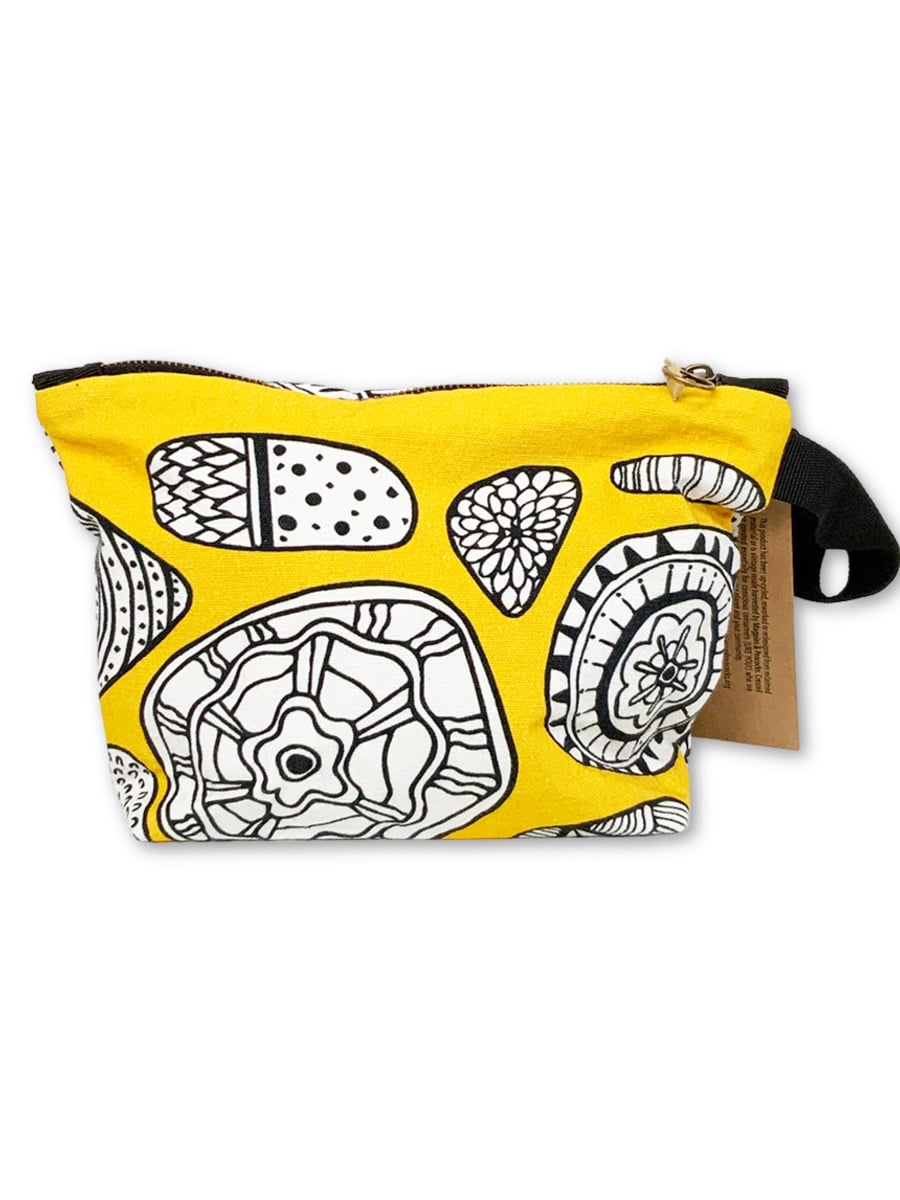 2-makeup bag-yellow-doodles-3