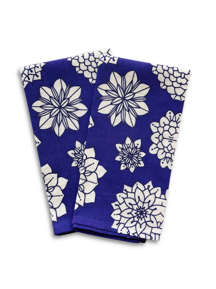 2022-placemats-blue-flowers-5a