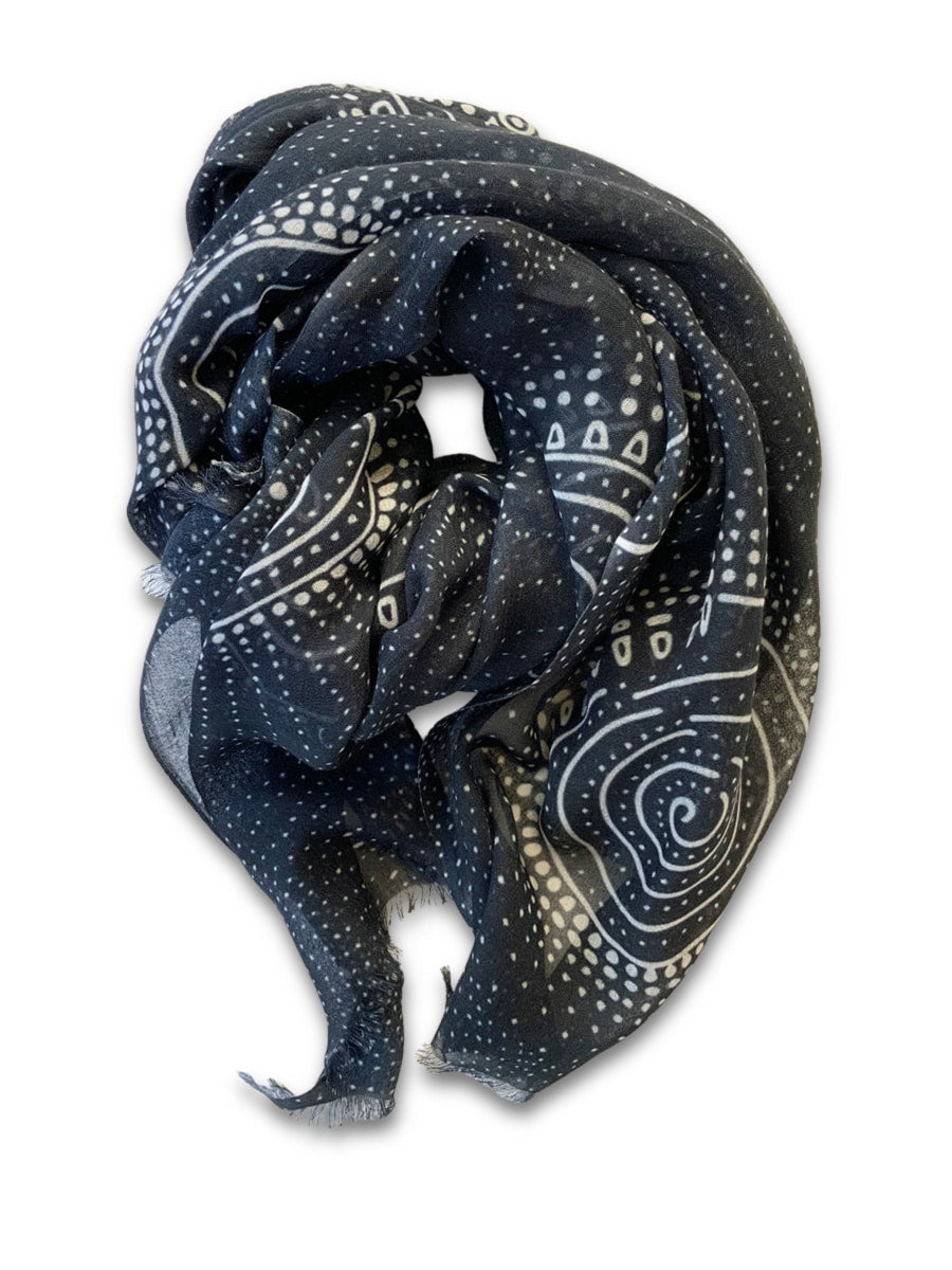 2022-scarf-cosmic-blackwhite-1