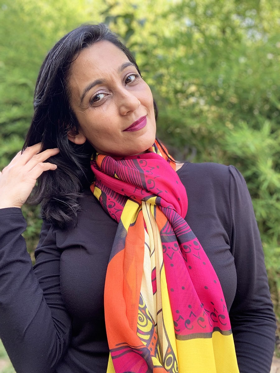 2022-scarf-i-am-confident-magenta-yellow-21