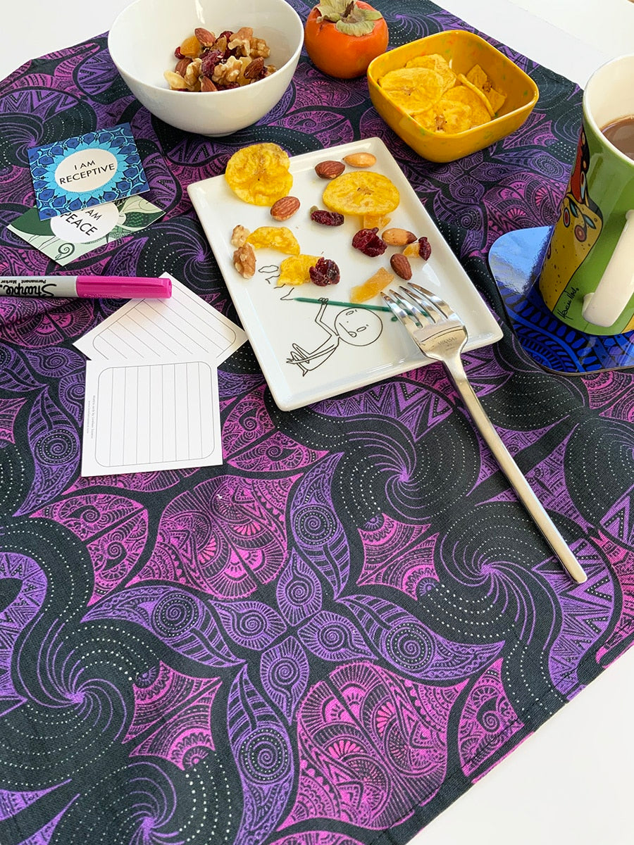 table-napkins-mystic-purple
