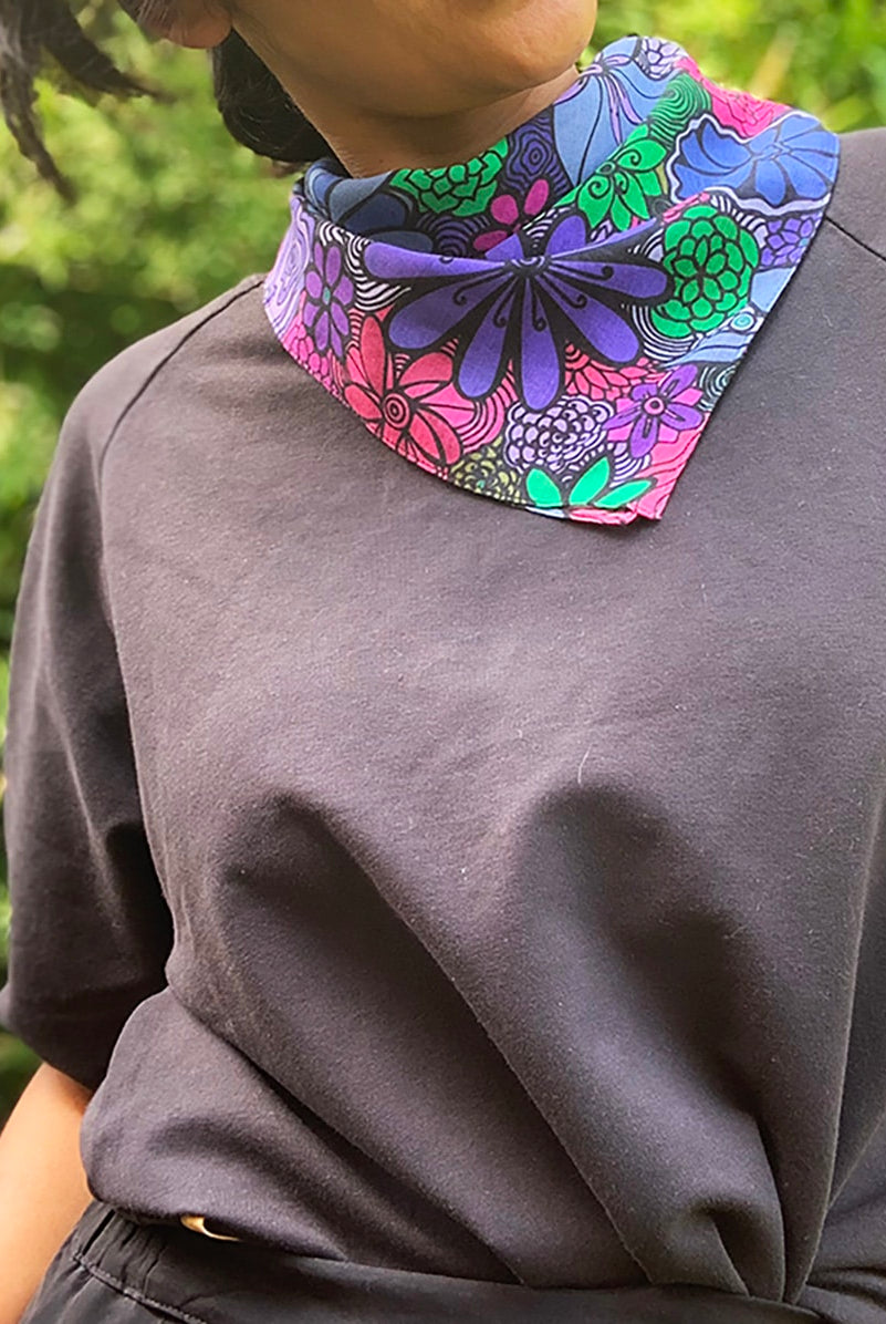 blooming-boldly-bandana-blue-flowers