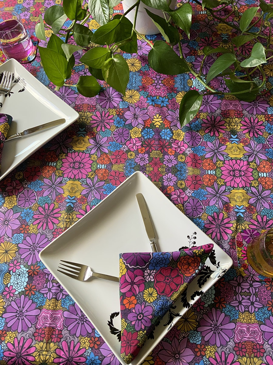 table-cloth-bloom-boldly-pattern-original