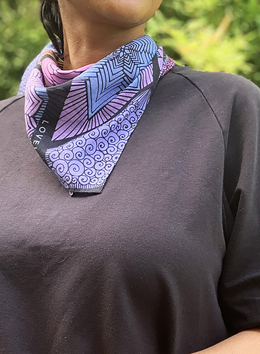 celabrate-wins-grey-blue-succulents-bandana