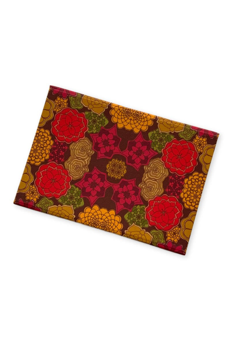 Collapsible-gift-box-orange-red-flowers