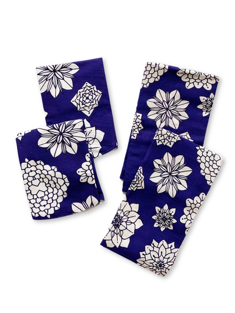 Gift-set-blue-flowers