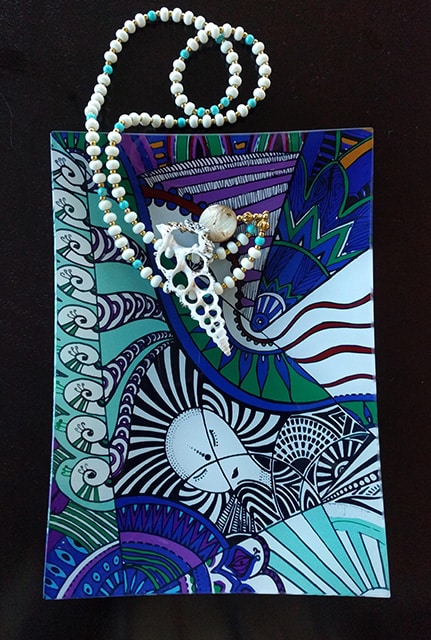 I invoke courage - Altar tray glass with necklace