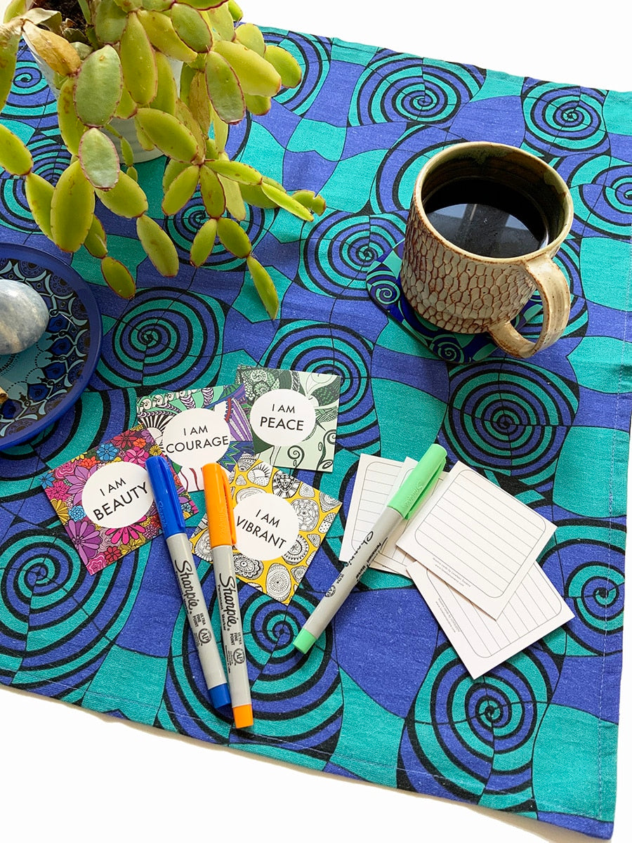 Table-napkins-spirals-blue-green