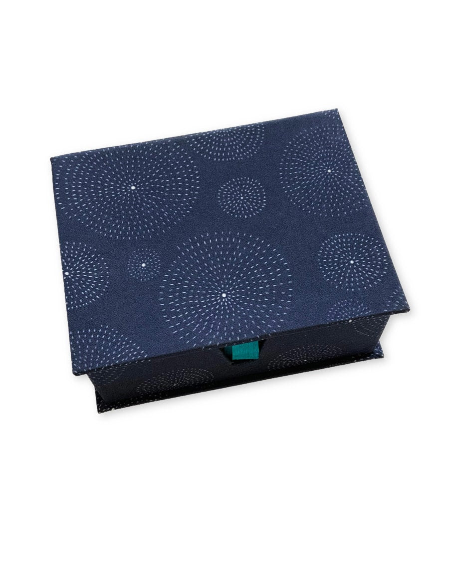 note-card-box-stars-blue-white