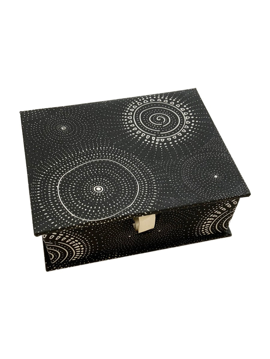 note-card-box-cosmic-black-white