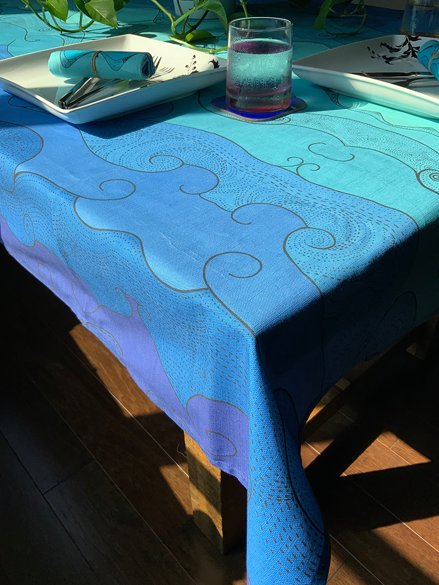Ocean-blue-table-cloth