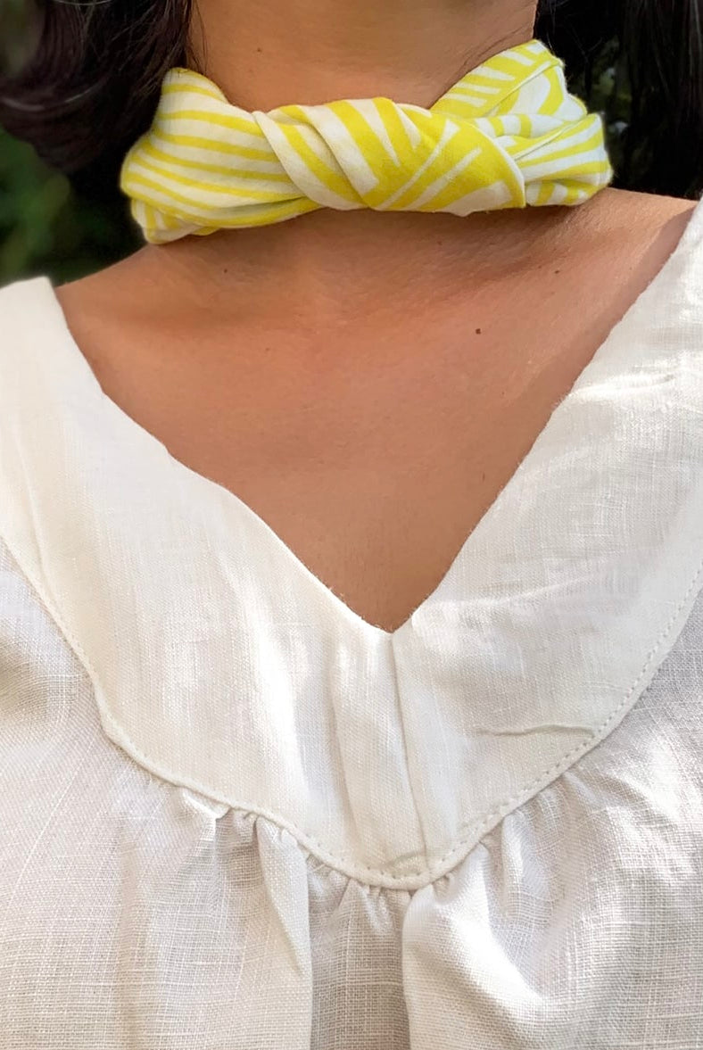 playful-yellow-white-bandana