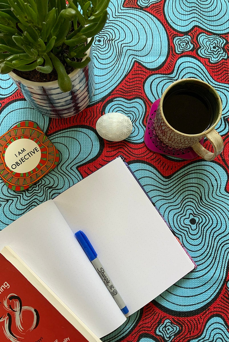 tea-towels-blue-red-squiggly-pattern-waffle