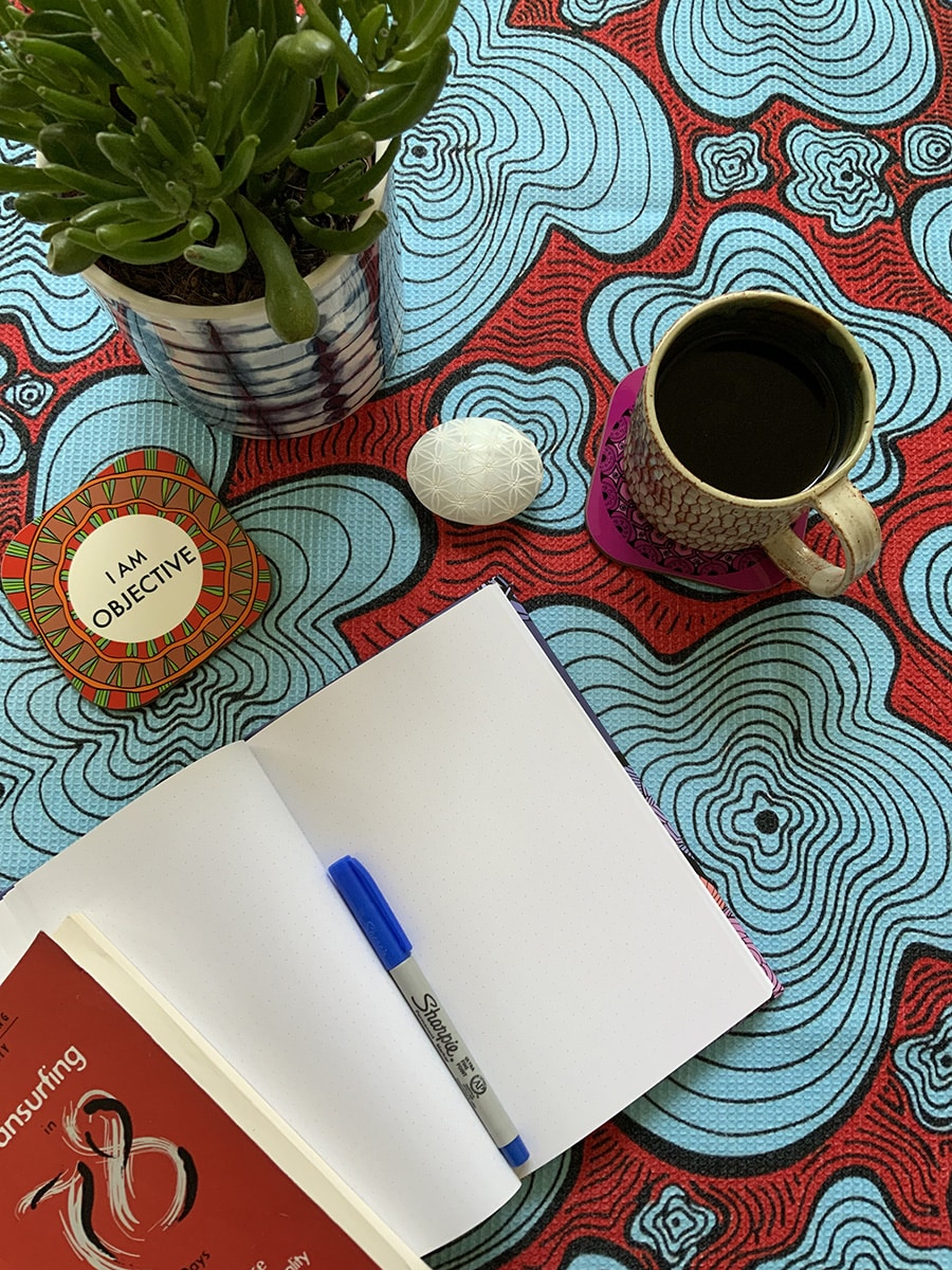 tea-towels-blue-red-squiggly-pattern-waffle