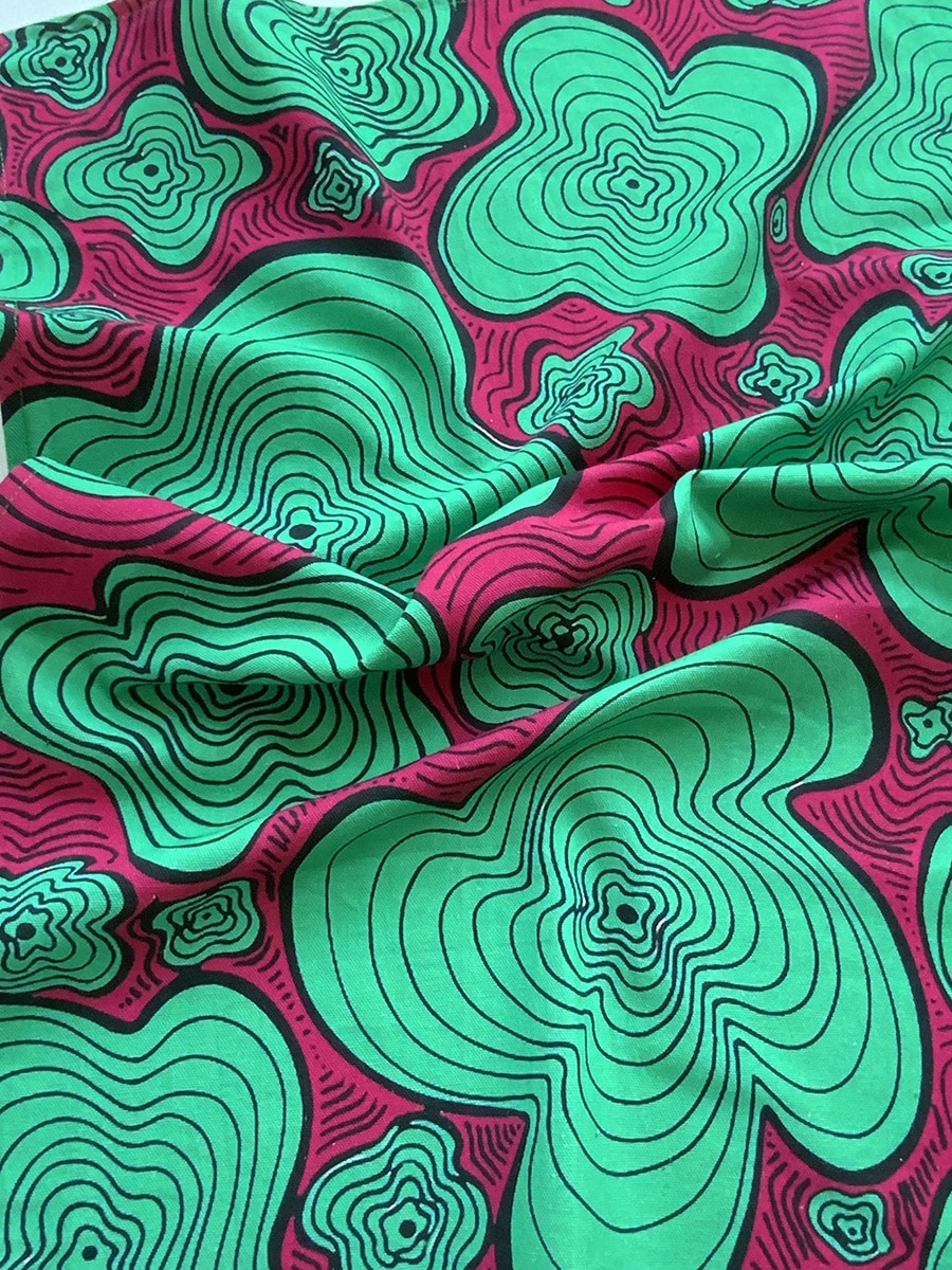 Tea towels-green-pink-squiggly-pattern-plain