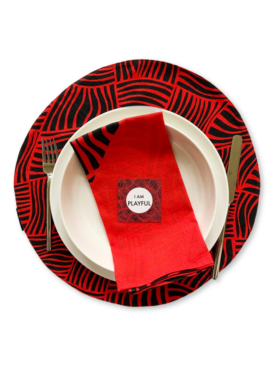 Table napkins-lines-red