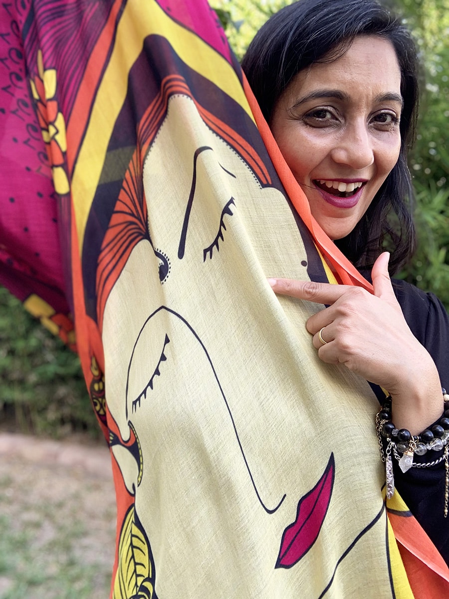 2022-scarf-i-am-confident-magenta-yellow-26