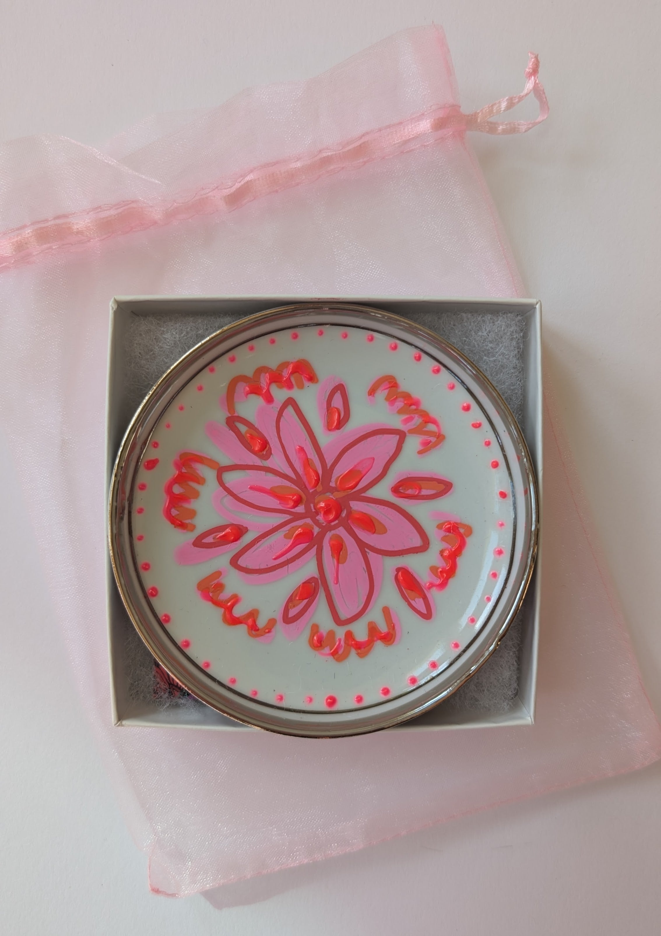  Starburst Mandala Vintage 3" Trinket Dish 6a