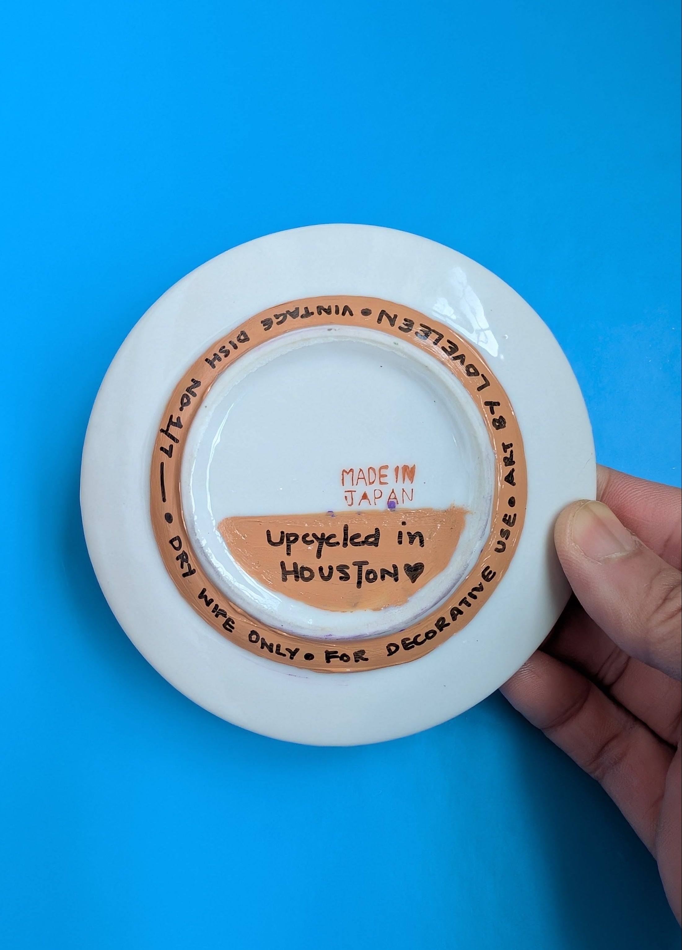 Vintage_upcycled_trinket_dish-heartwideopen-pic3
