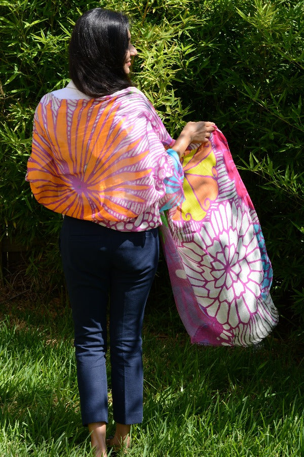 scarf-flowers-spring-colors