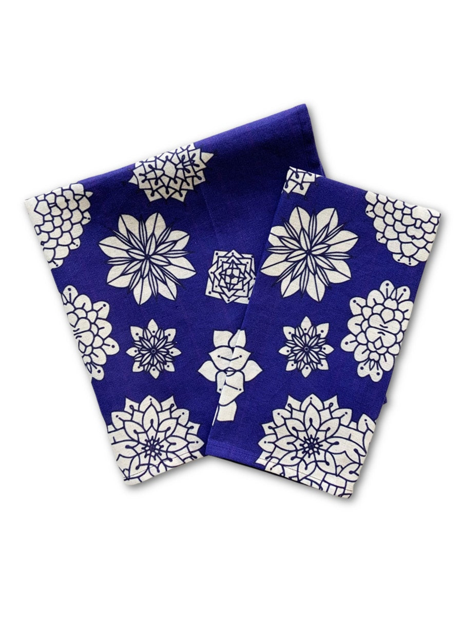 2022-placemats-blue-flowers-6a