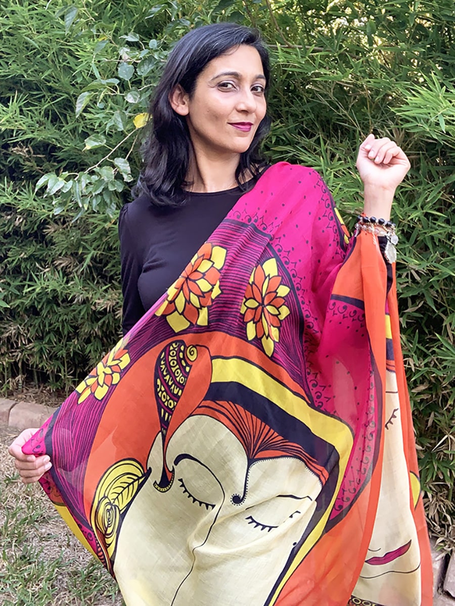 2022-scarf-i-am-confident-magenta-yellow-9