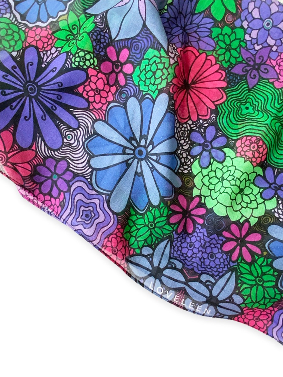 blooming-boldly-bandana-blue-flowers