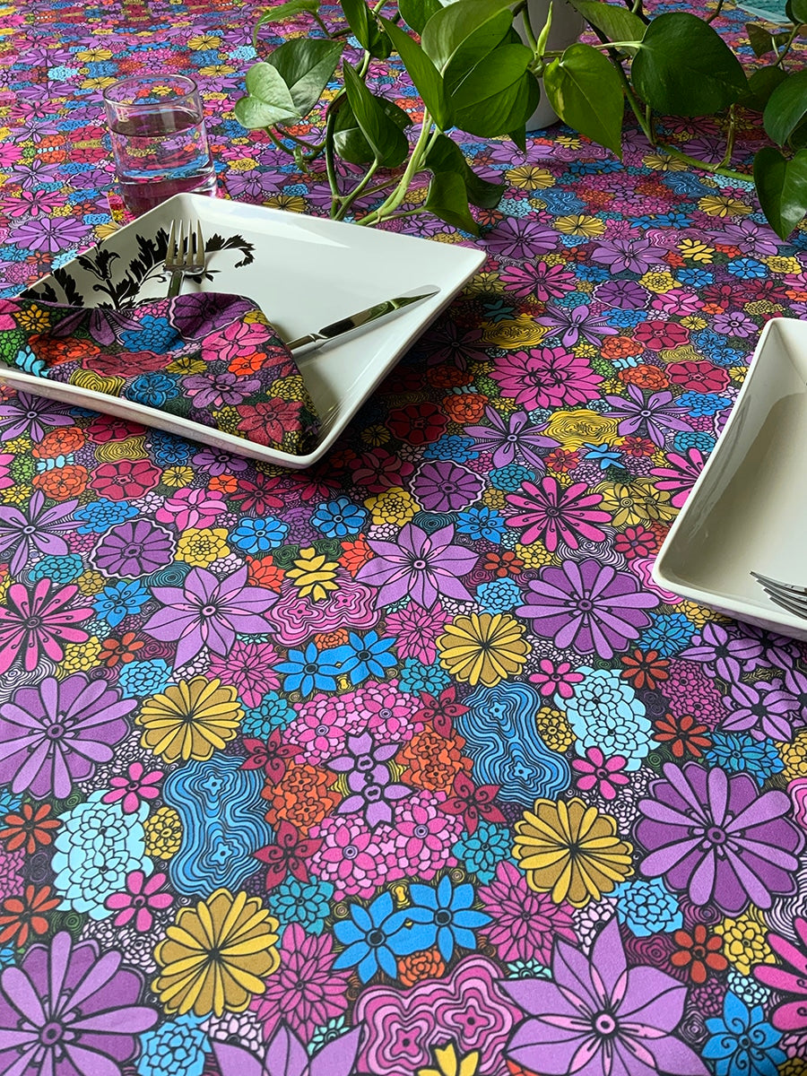 table-cloth-bloom-boldly-pattern-original