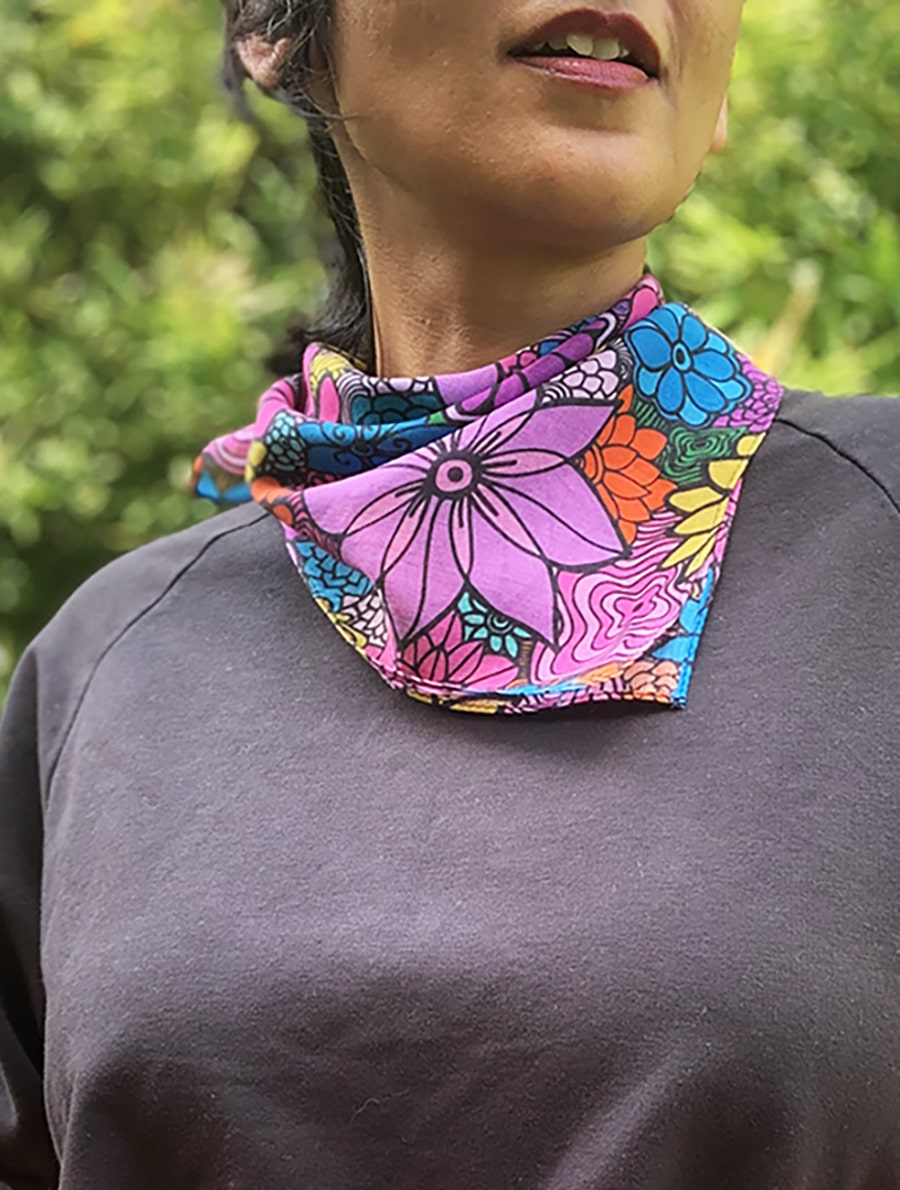 flowers blooming square bandana - red and violet