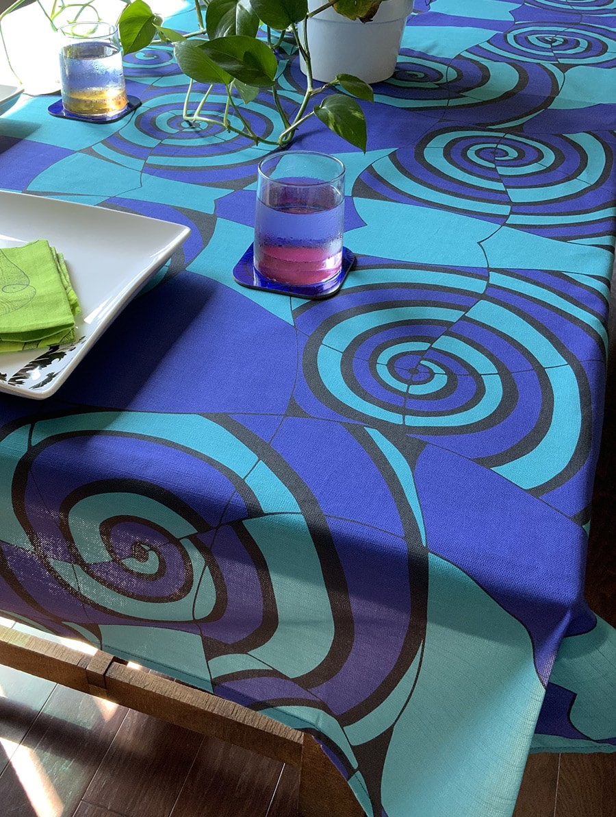 Blue-green-spirals-table-cloth