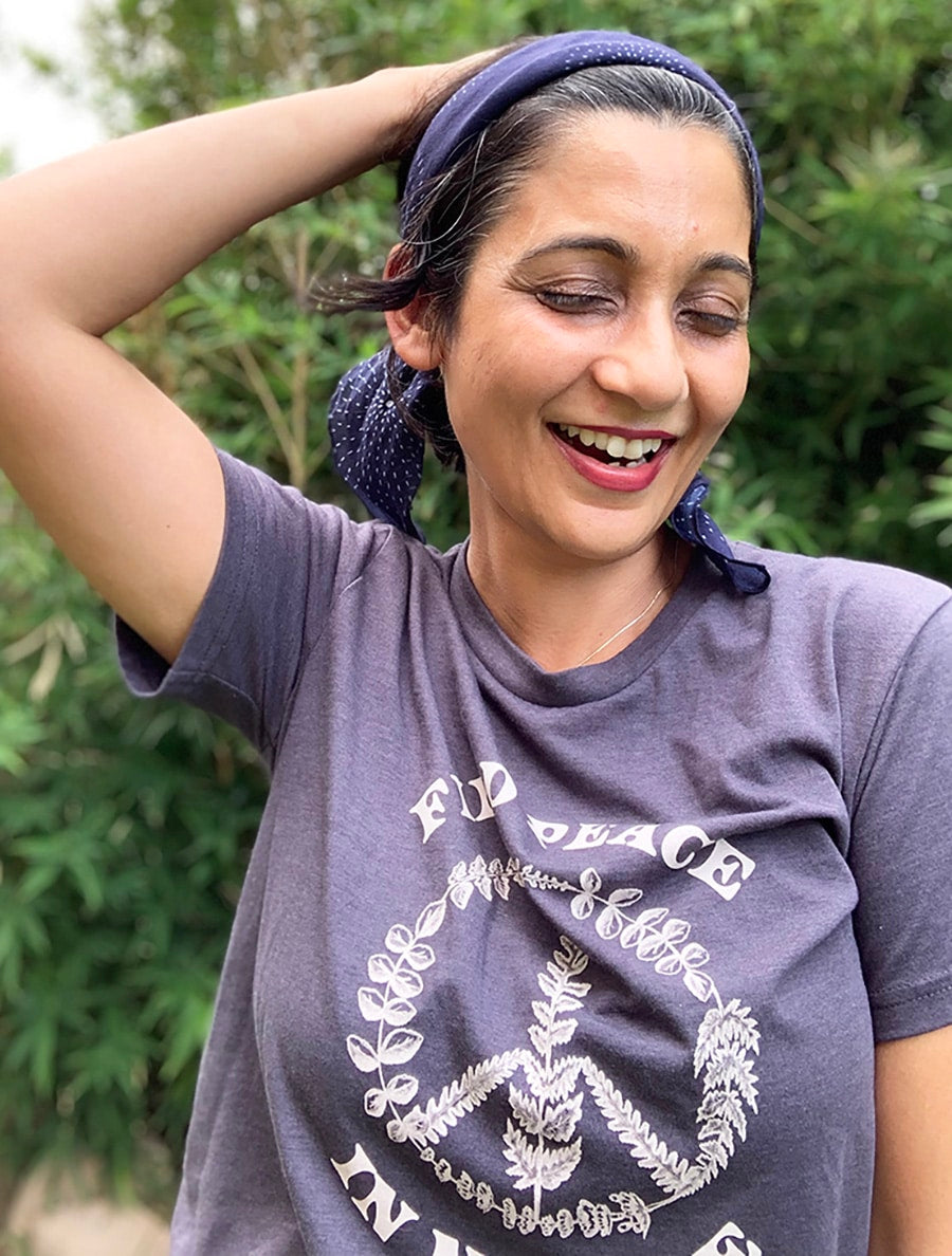 shining-star-black-white-bandana