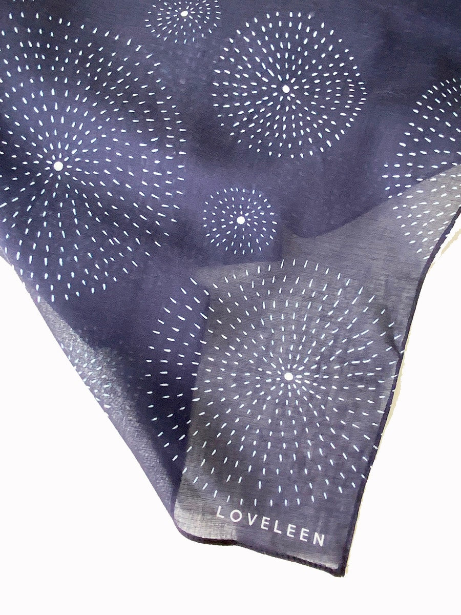 shining-star-black-white-bandana