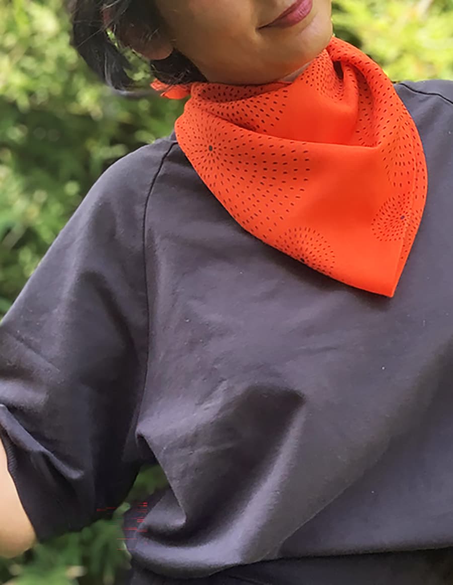 shining-star-black-orange-bandana