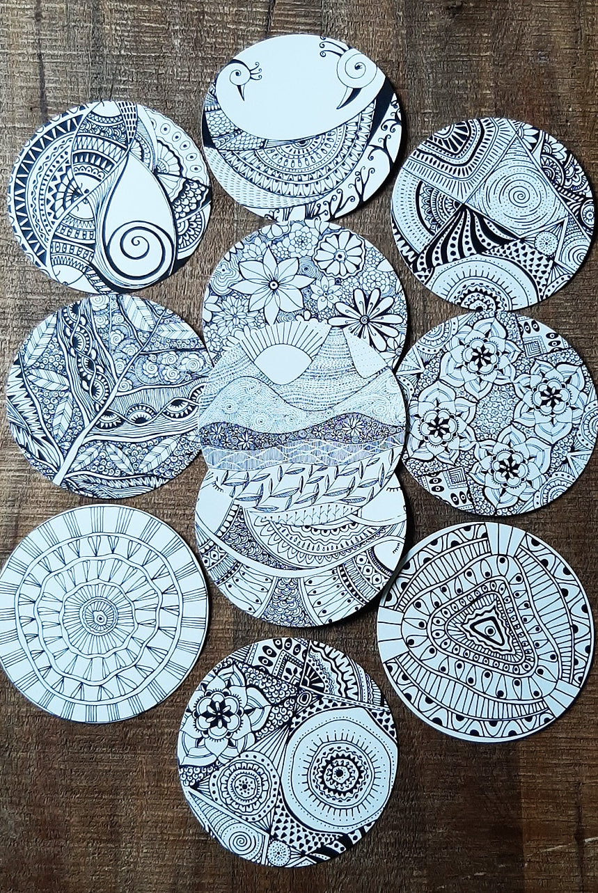 Set of circle doodle coloring card