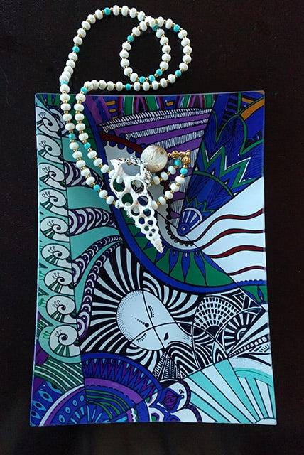 I invoke courage - Altar tray glass with necklace