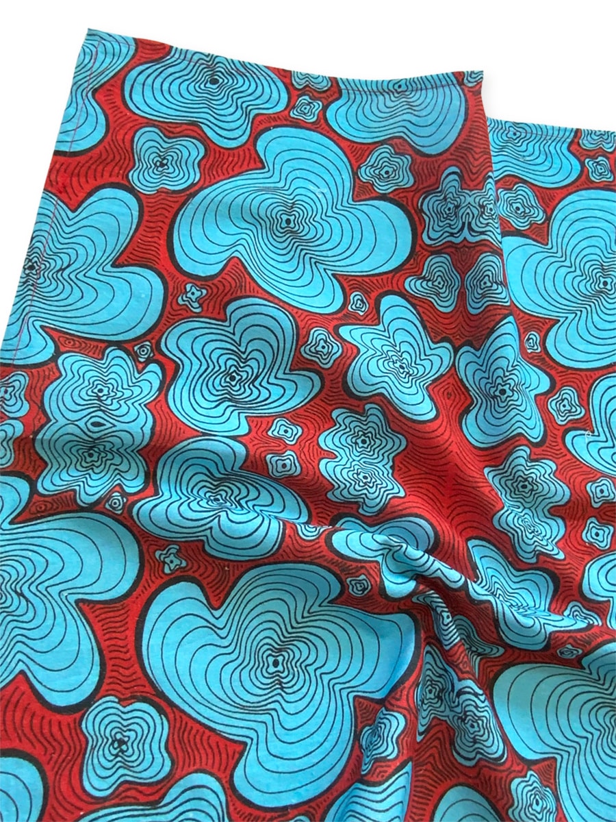 Table-napkins-blue-red-squiggly-pattern