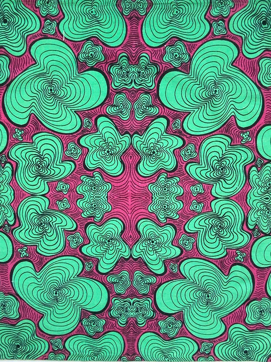 Table-napkins-green-pink-squiggly-pattern