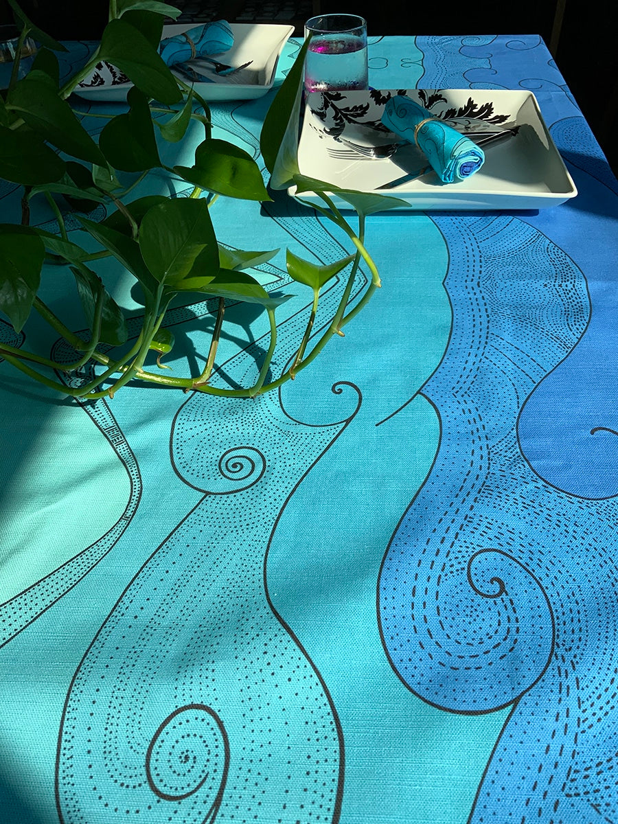 Ocean-blue-table-cloth