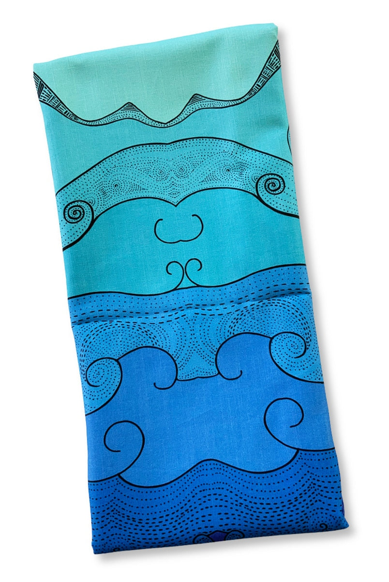 Ocean-blue-table-cloth