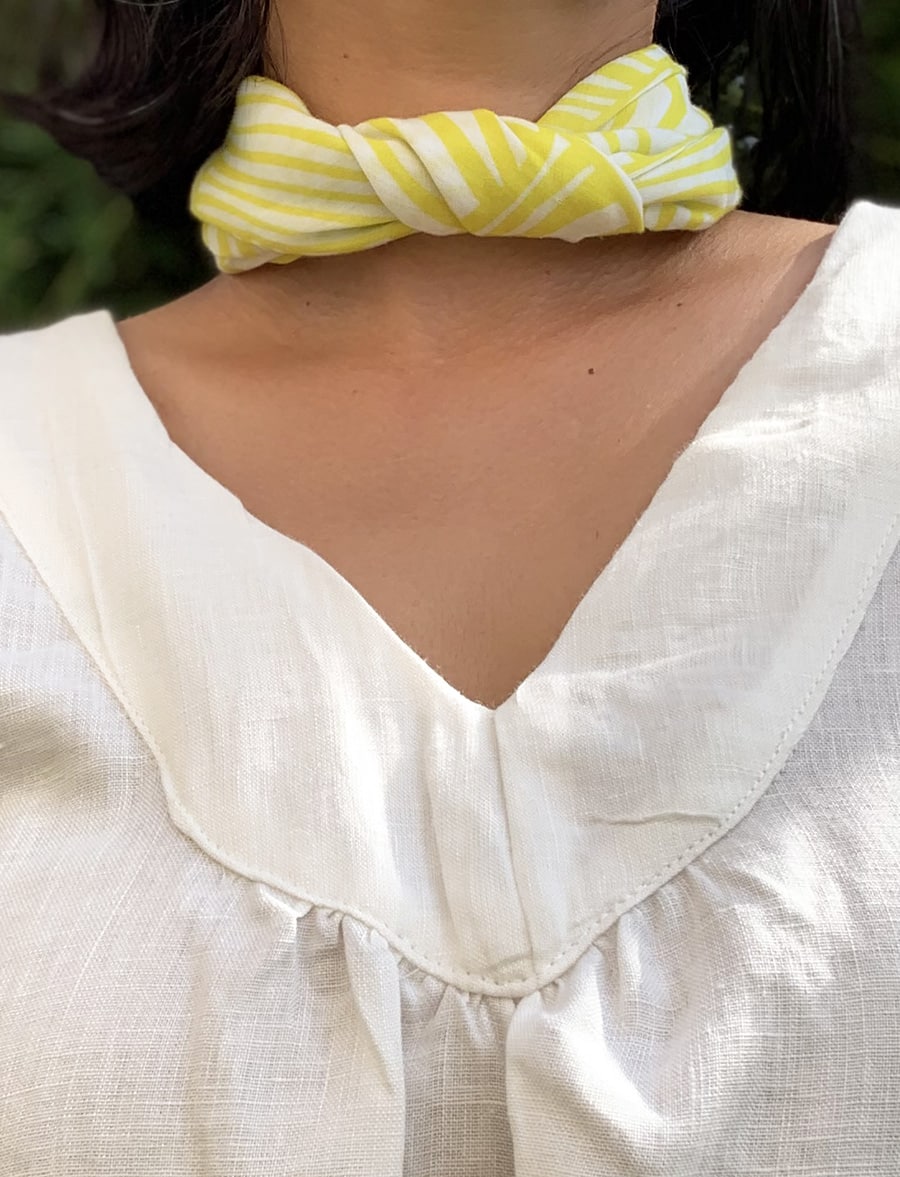 playful-yellow-white-bandana