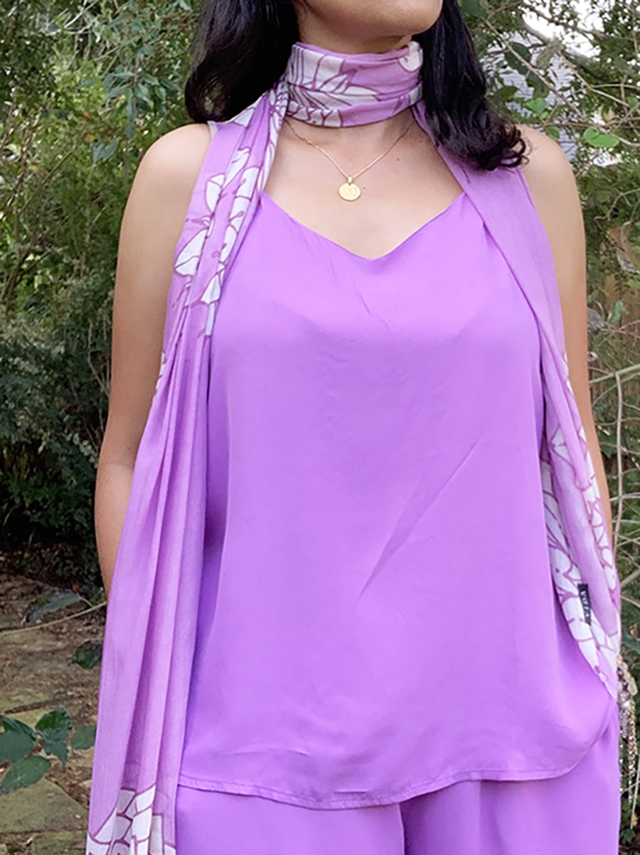 miracles-scarf-lavendar-white