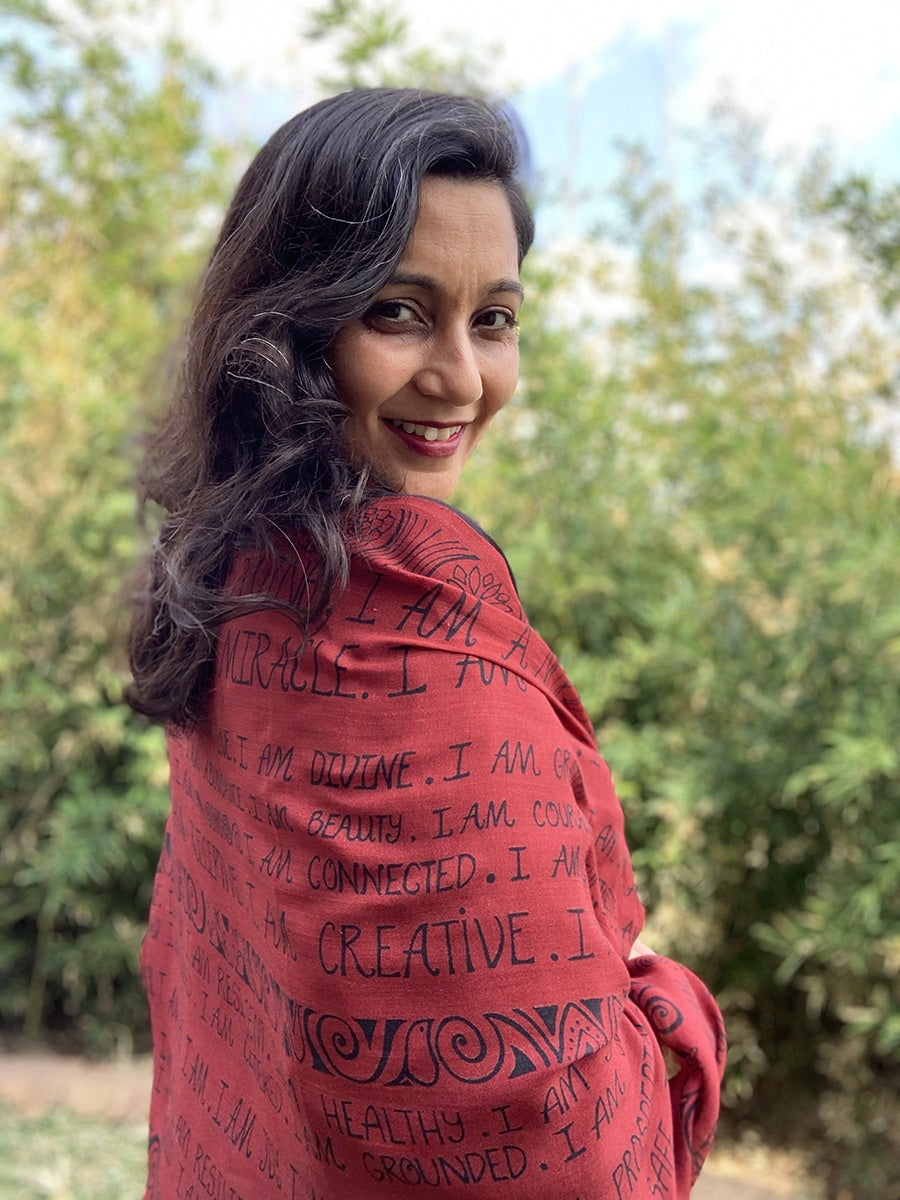 Scarves-I-AM-mantra-burgundy-4