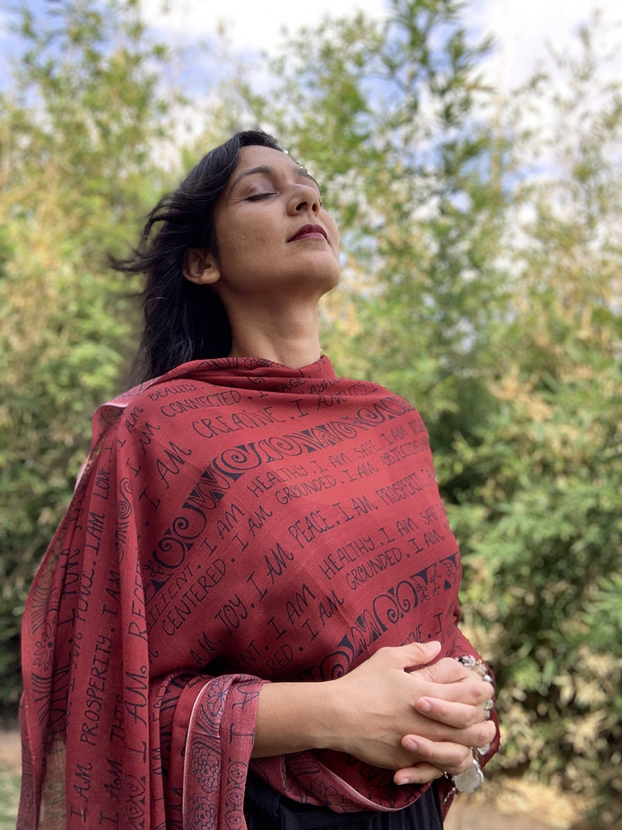 Scarves-I-AM-mantra-burgundy-6