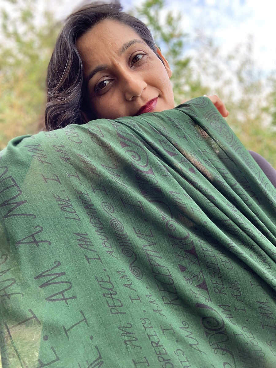 Scarves-I-AM-mantra-emarald-green-14