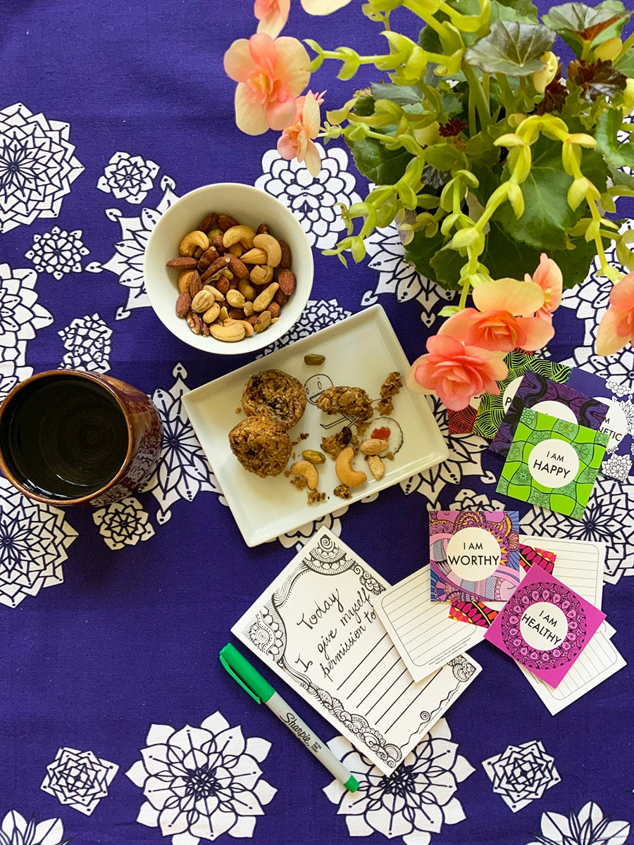 Tea-towel-flower-blue-plain